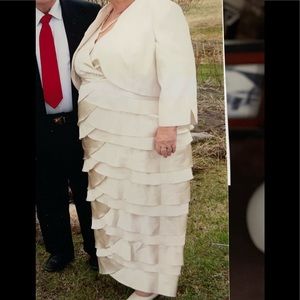 Size 24 women’s dress suit